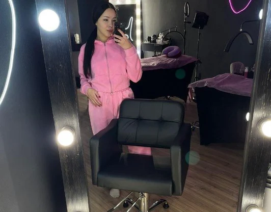 ✨ Валерия - Мастер по наращиванию ресниц